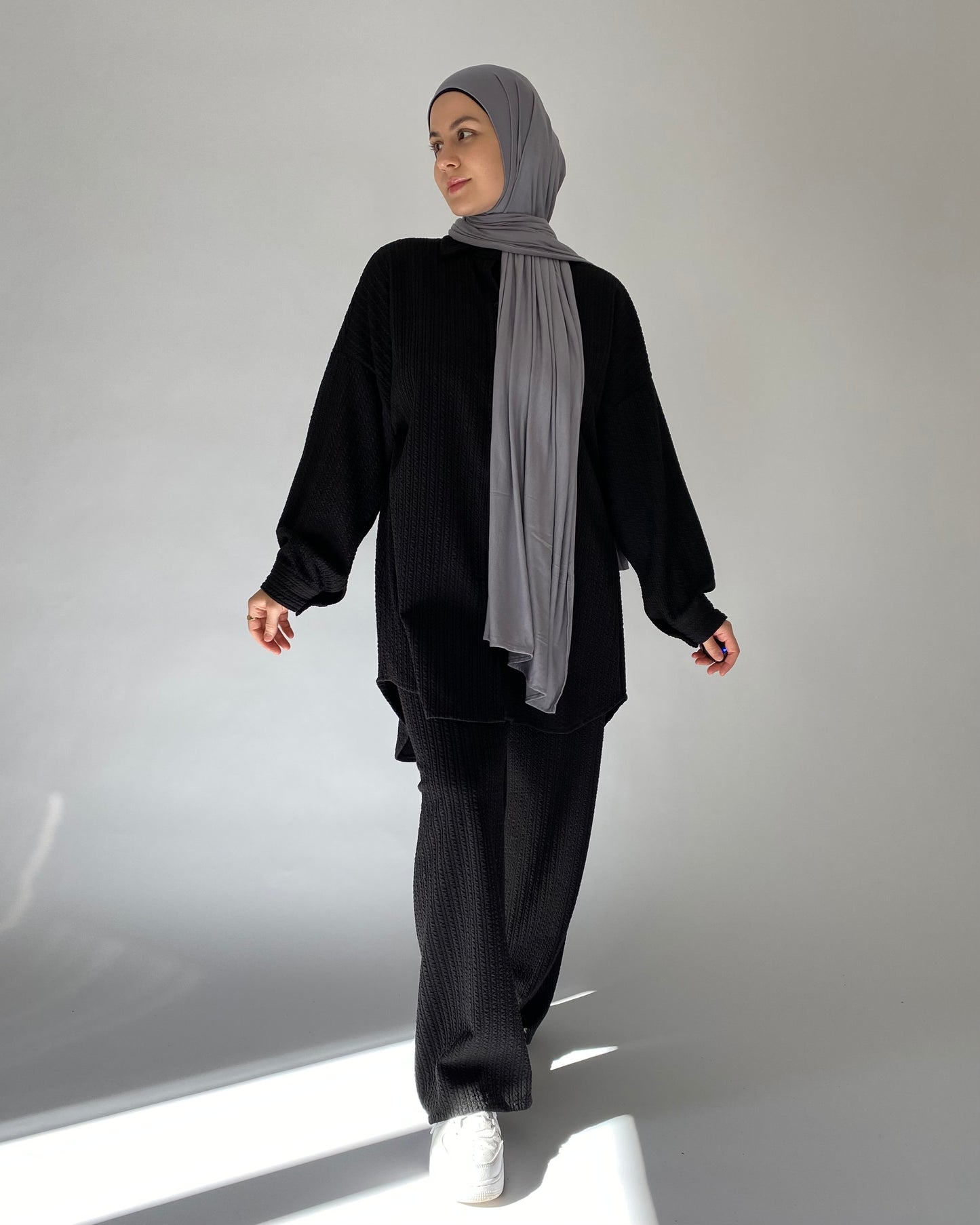 Susu 2-Piece Black