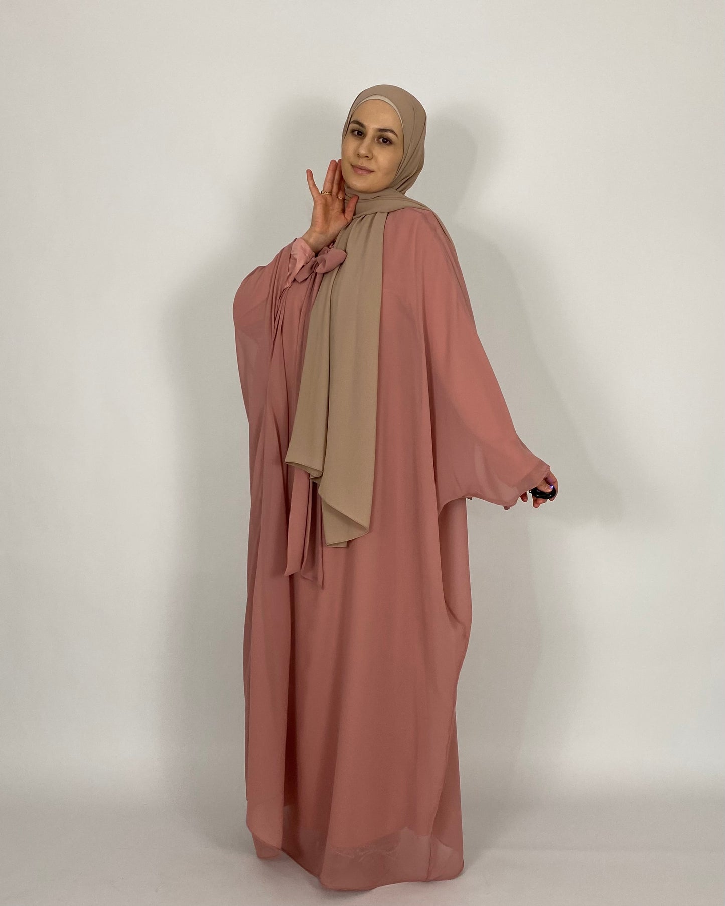 Lana Abaya Strawberry