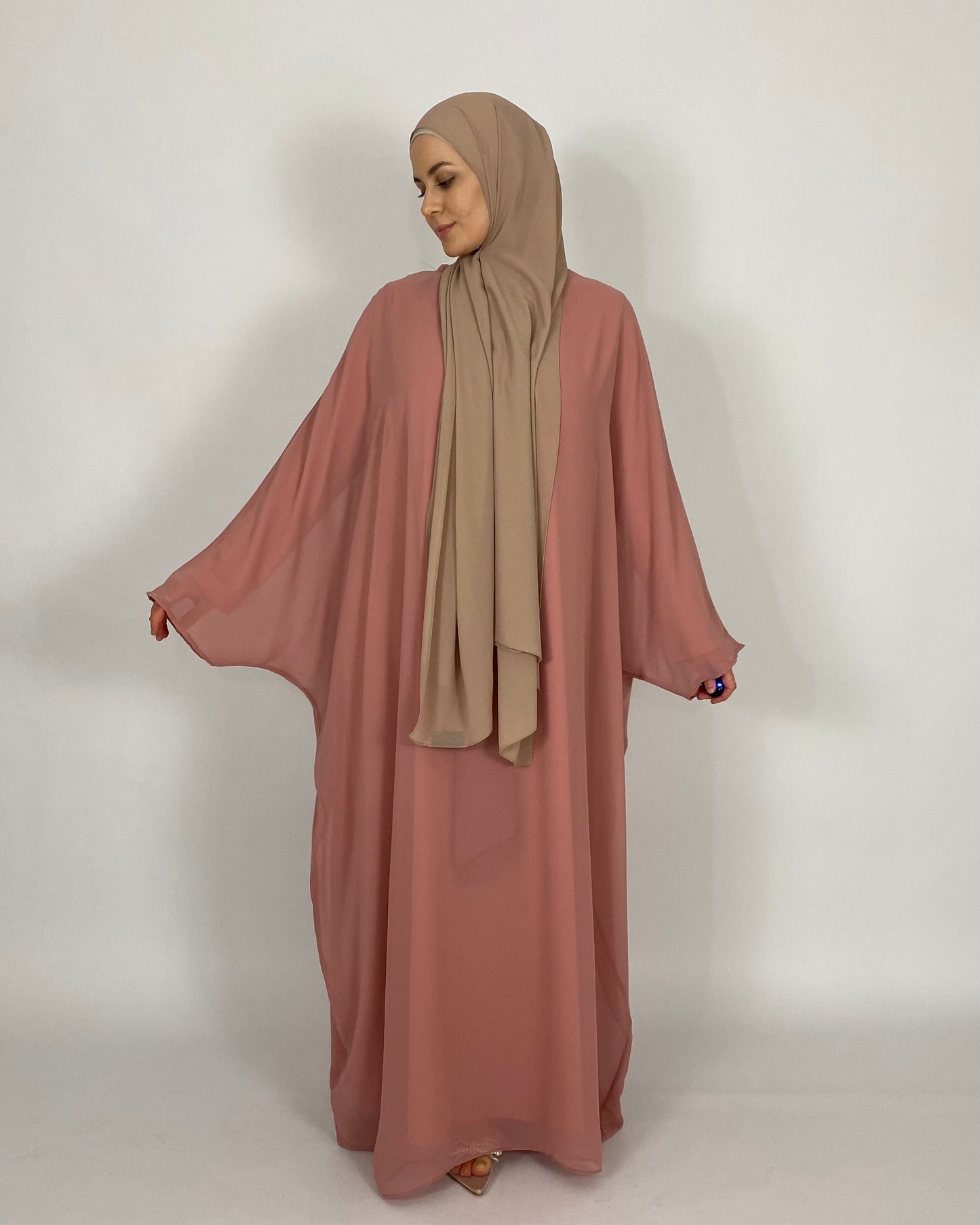 Lana Abaya Strawberry